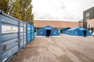 campo base Protezione Civile esterno Fiera