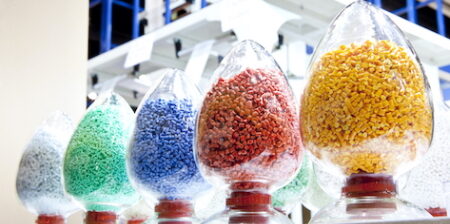 Pigmenti riflettenti a infrarossi per materie plastiche