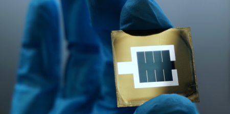 Record di efficienza celle solari tandem perovskite-silicio