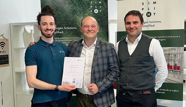 Si rafforza la partnership tra Simplifhy ed Enapter